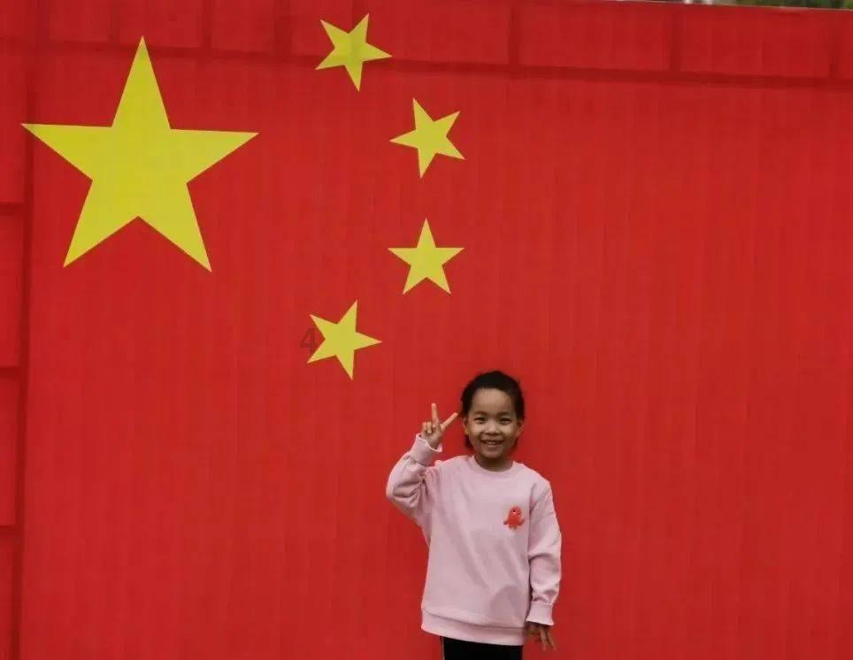 摩娜的时尚装扮